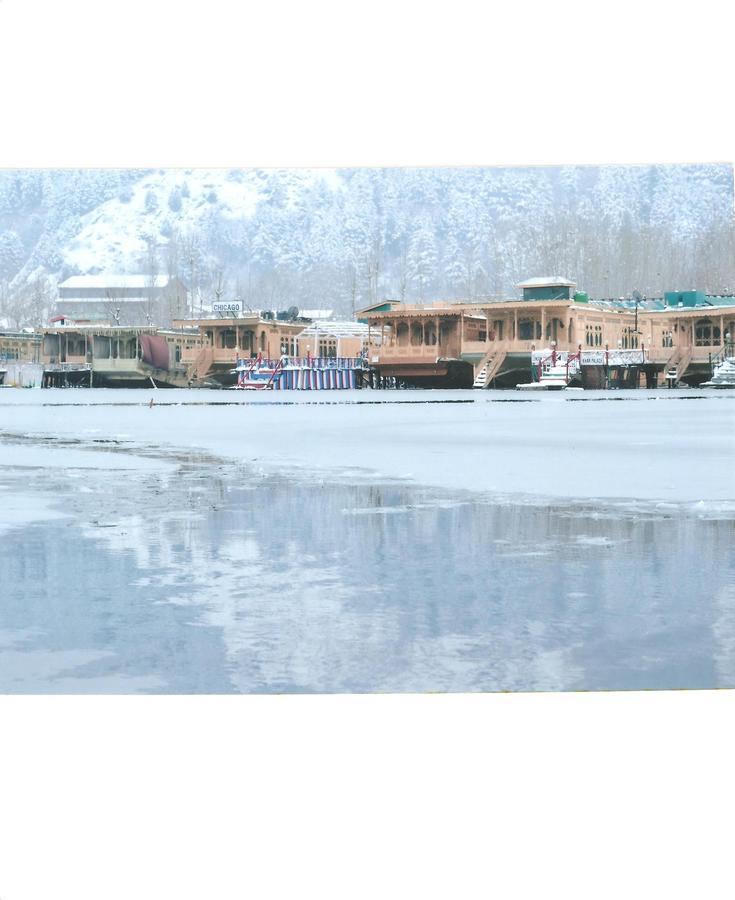 מלון Srīnagar Chicago Group Of Houseboats מראה חיצוני תמונה