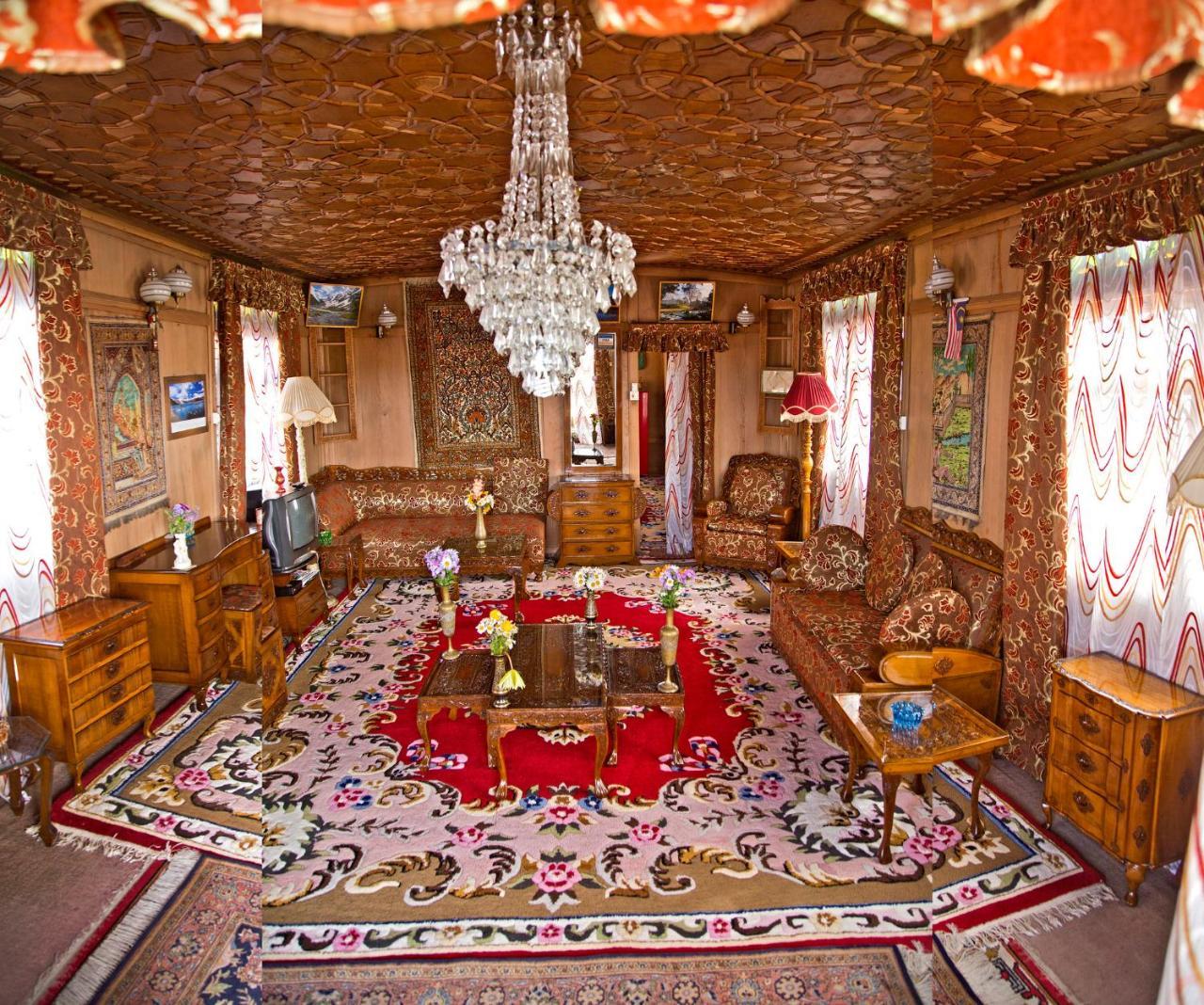 מלון Srīnagar Chicago Group Of Houseboats מראה חיצוני תמונה