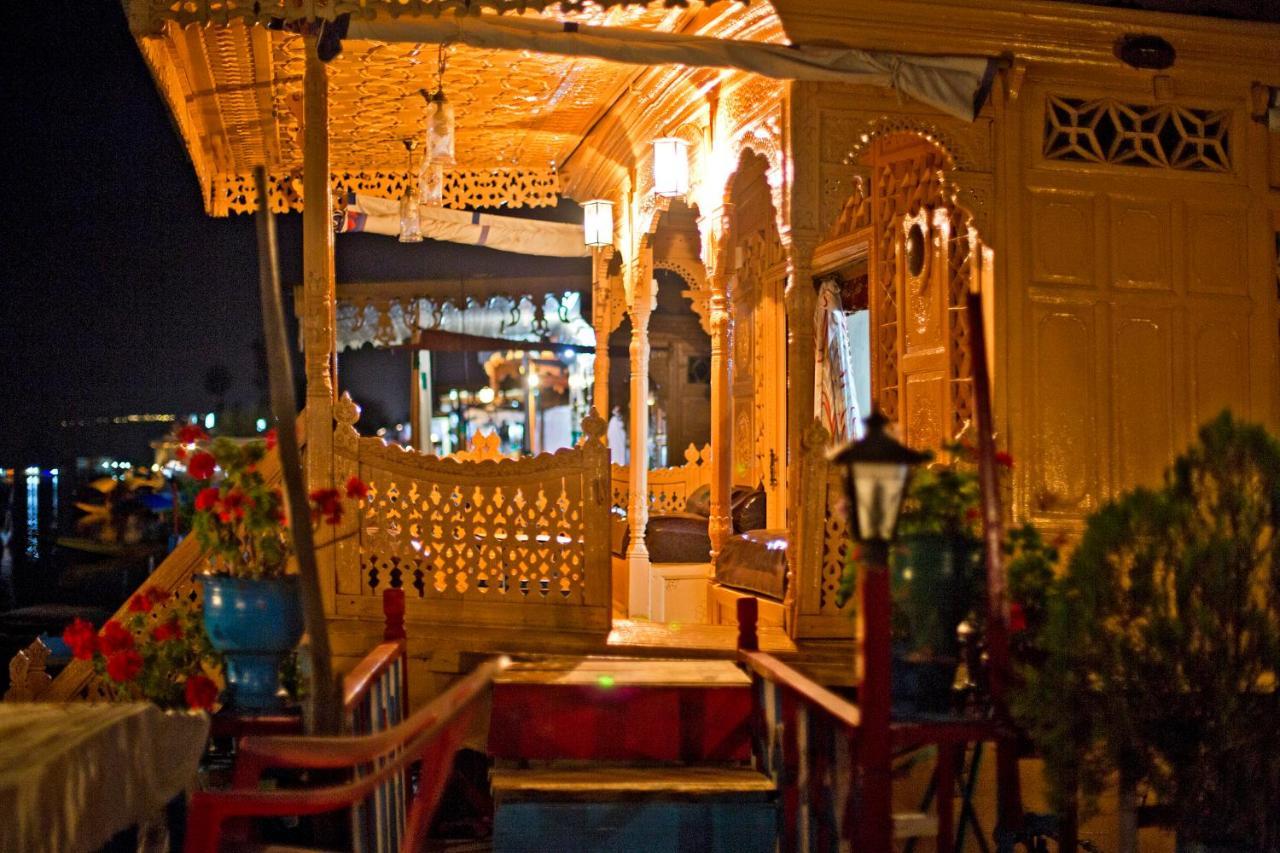 מלון Srīnagar Chicago Group Of Houseboats מראה חיצוני תמונה