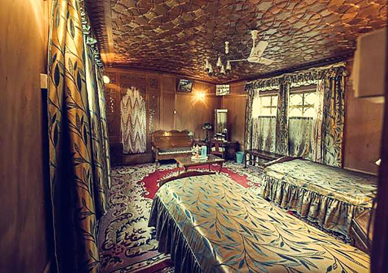 מלון Srīnagar Chicago Group Of Houseboats מראה חיצוני תמונה