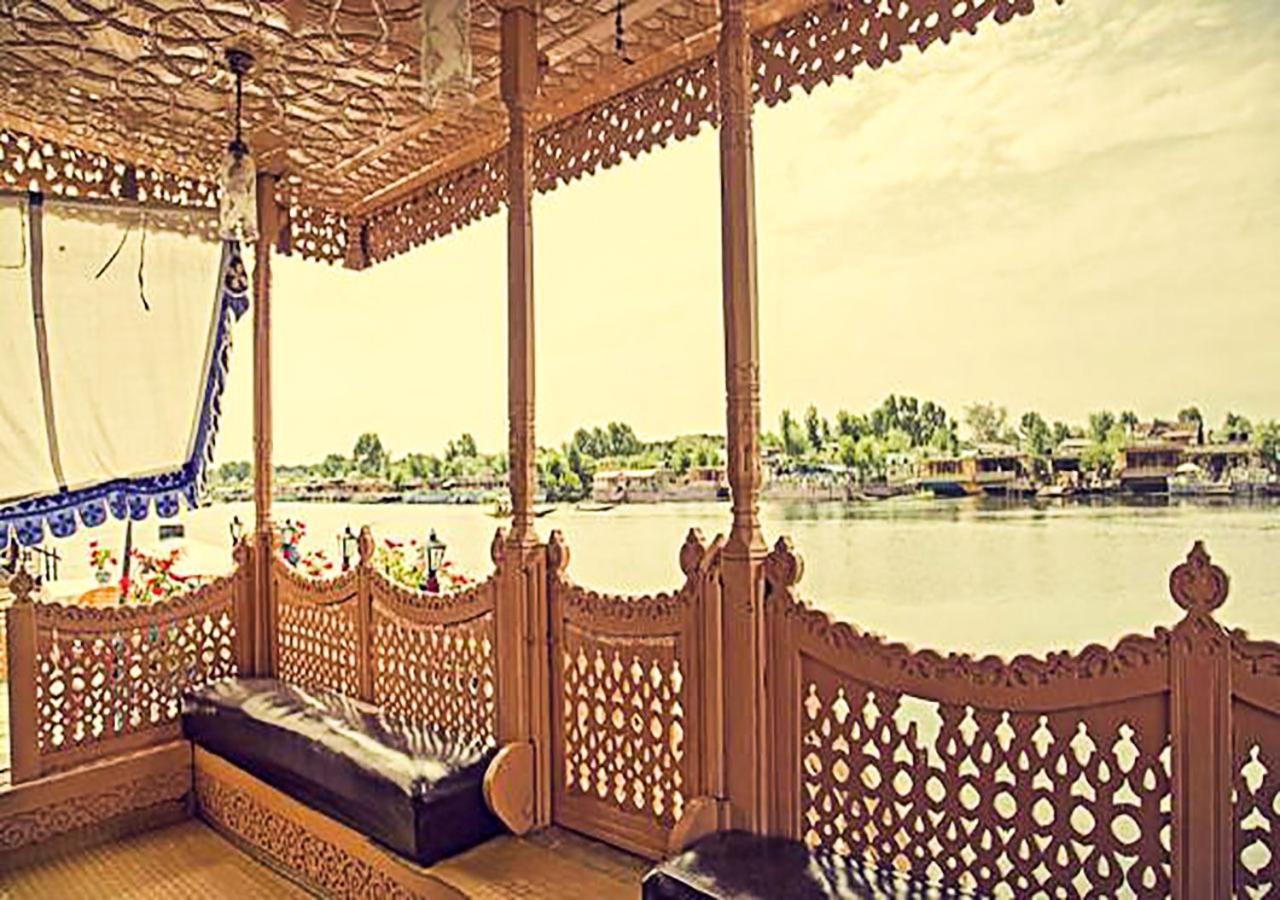 מלון Srīnagar Chicago Group Of Houseboats מראה חיצוני תמונה
