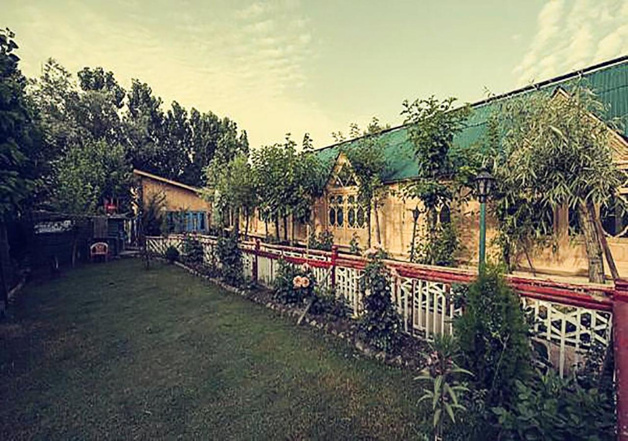 מלון Srīnagar Chicago Group Of Houseboats מראה חיצוני תמונה